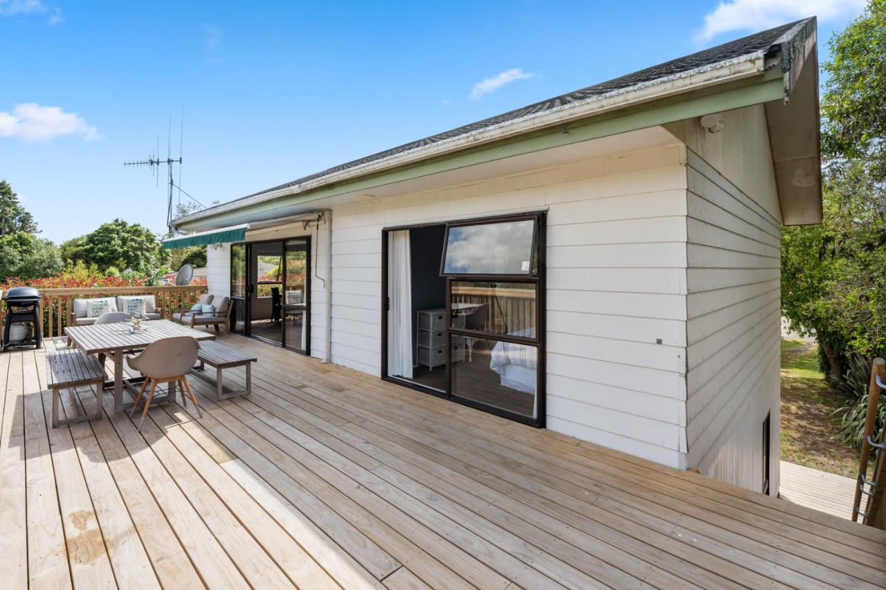 Waitahanui Lake House - Lake Taupo Holiday Home ภายนอก รูปภาพ